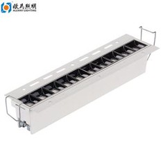 10 Light 20W Linear Luminaire